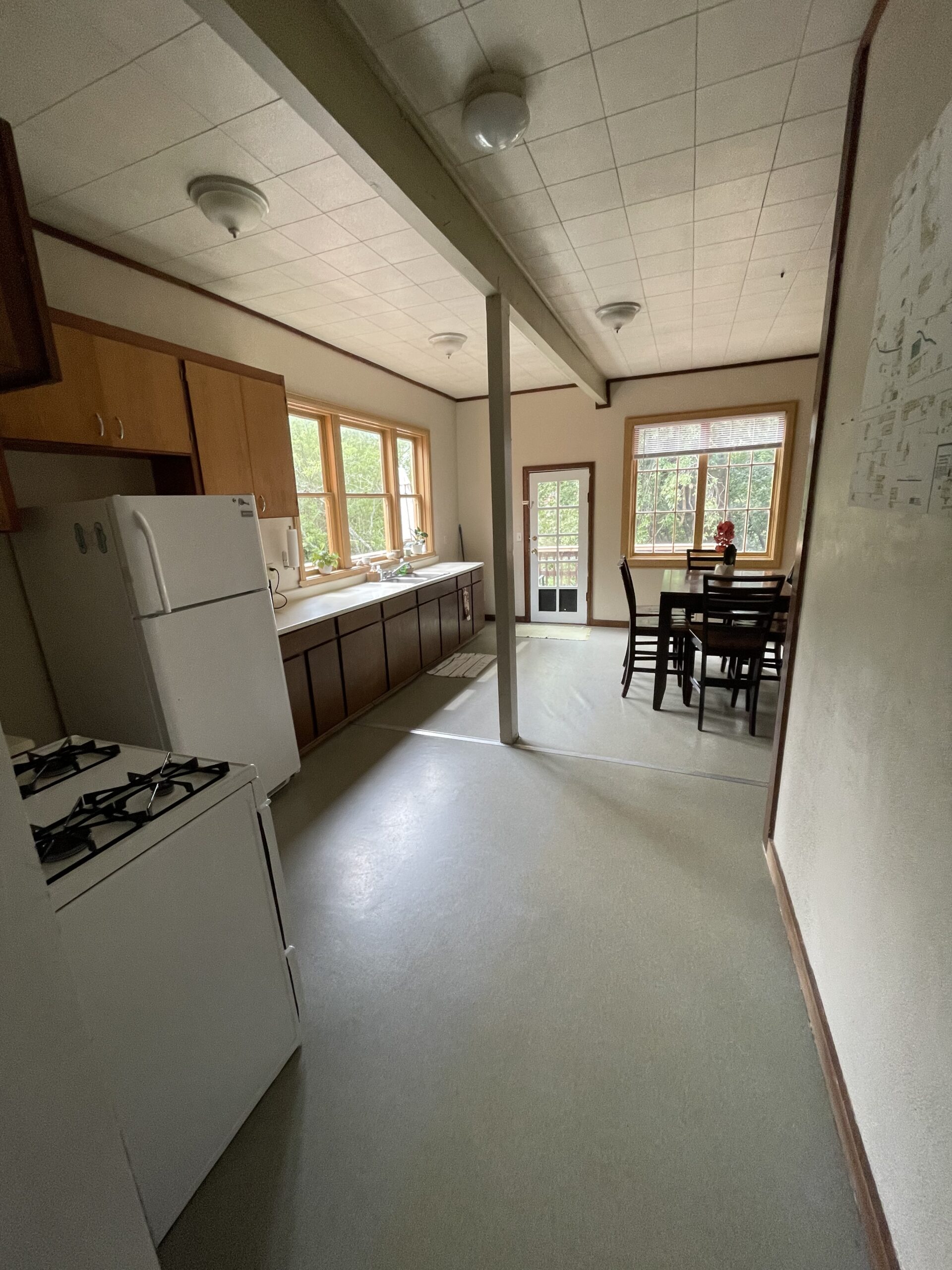 Creekside Cabin at the Sow's Ear - Kitchen